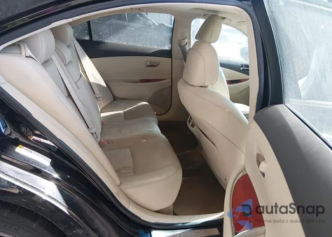 2011 Lexus Es 350 z USA, uszkodzony, nr VIN JTHBK1EG1B2468467